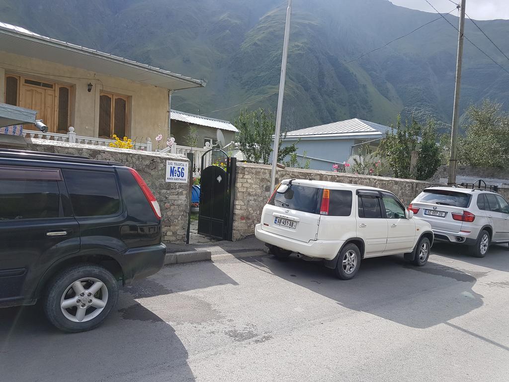 Nino'S Guest House Kazbegi Dış mekan fotoğraf